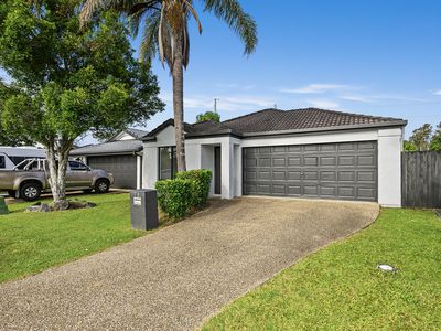 74 Serafina Drive, Helensvale