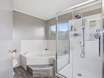 2 / 18 Sailmaker Close, Whitby