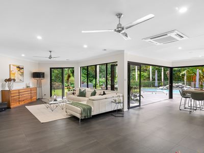 42-44 Osprey Close, Bayview Heights