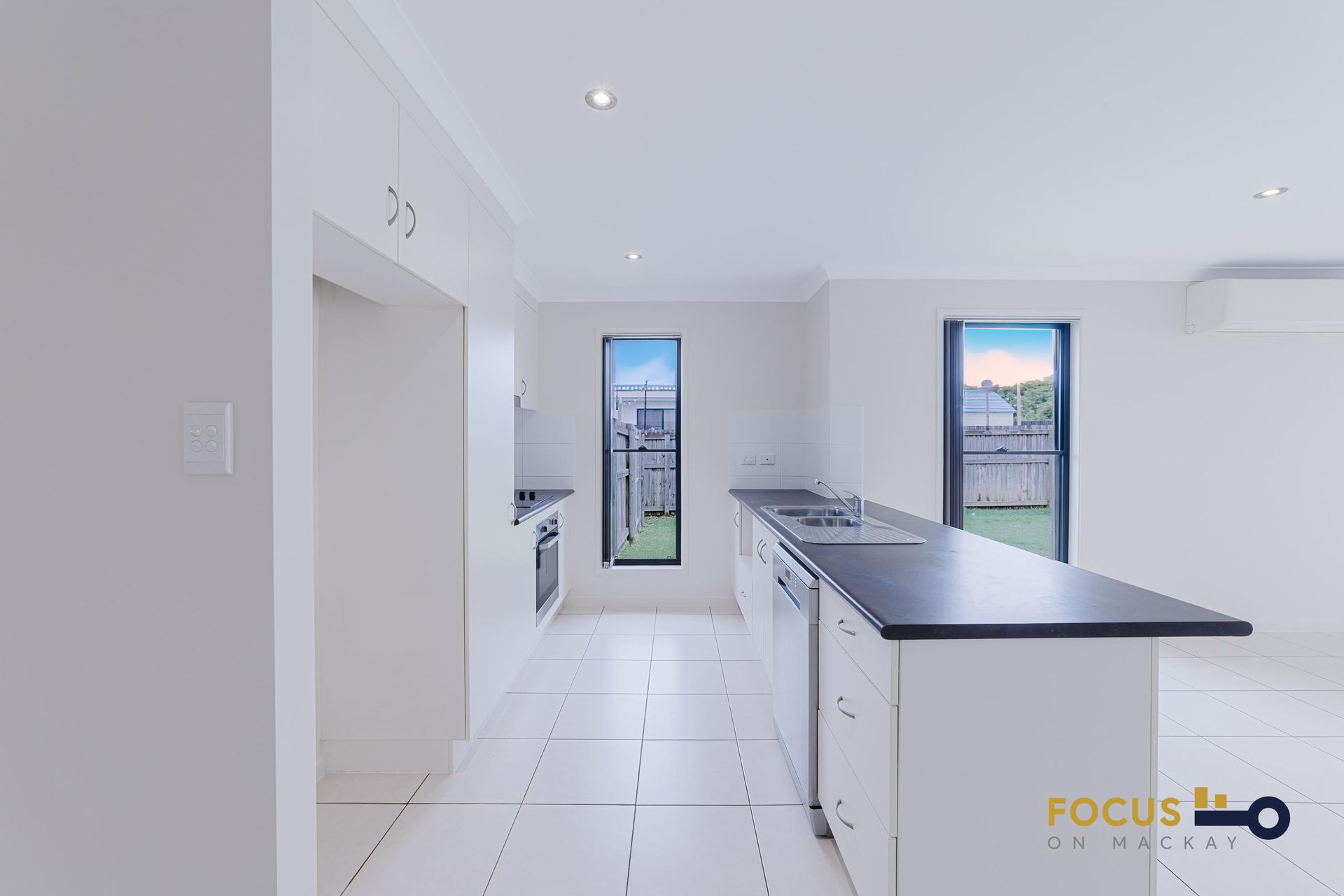 5 Chanelle Court, Glenella