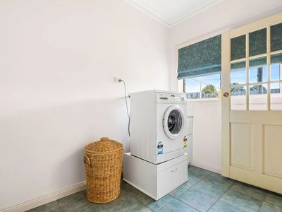 1 Winnen Place, Port Fairy