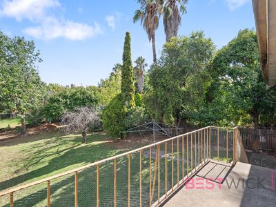 8 Isaacs Street, West Bathurst