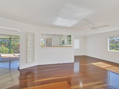 9 Tandara St, Rochedale South