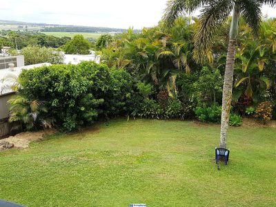 8 Crouch Avenue, Atherton