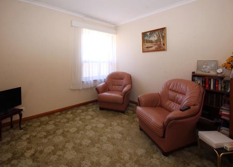 4 Naldera Crescent, Seacliff Park