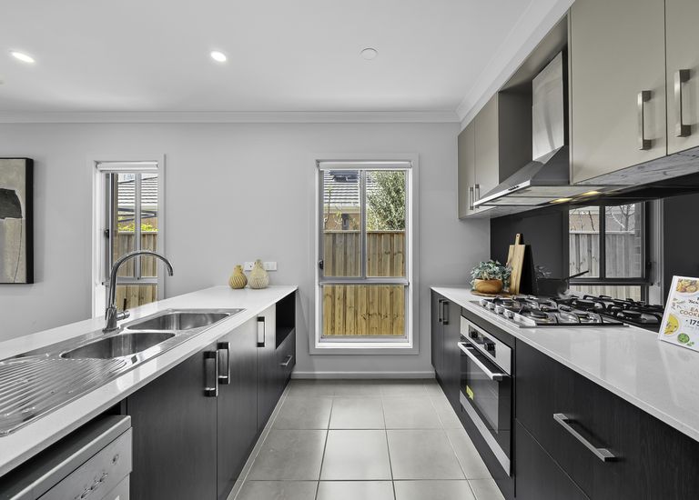6 Elgata Way, Werribee