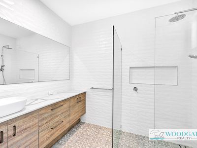 5 OCEAN VIEW DRIVE, Woodgate