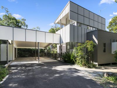 4 / 90 Beach Road, Noosa North Shore