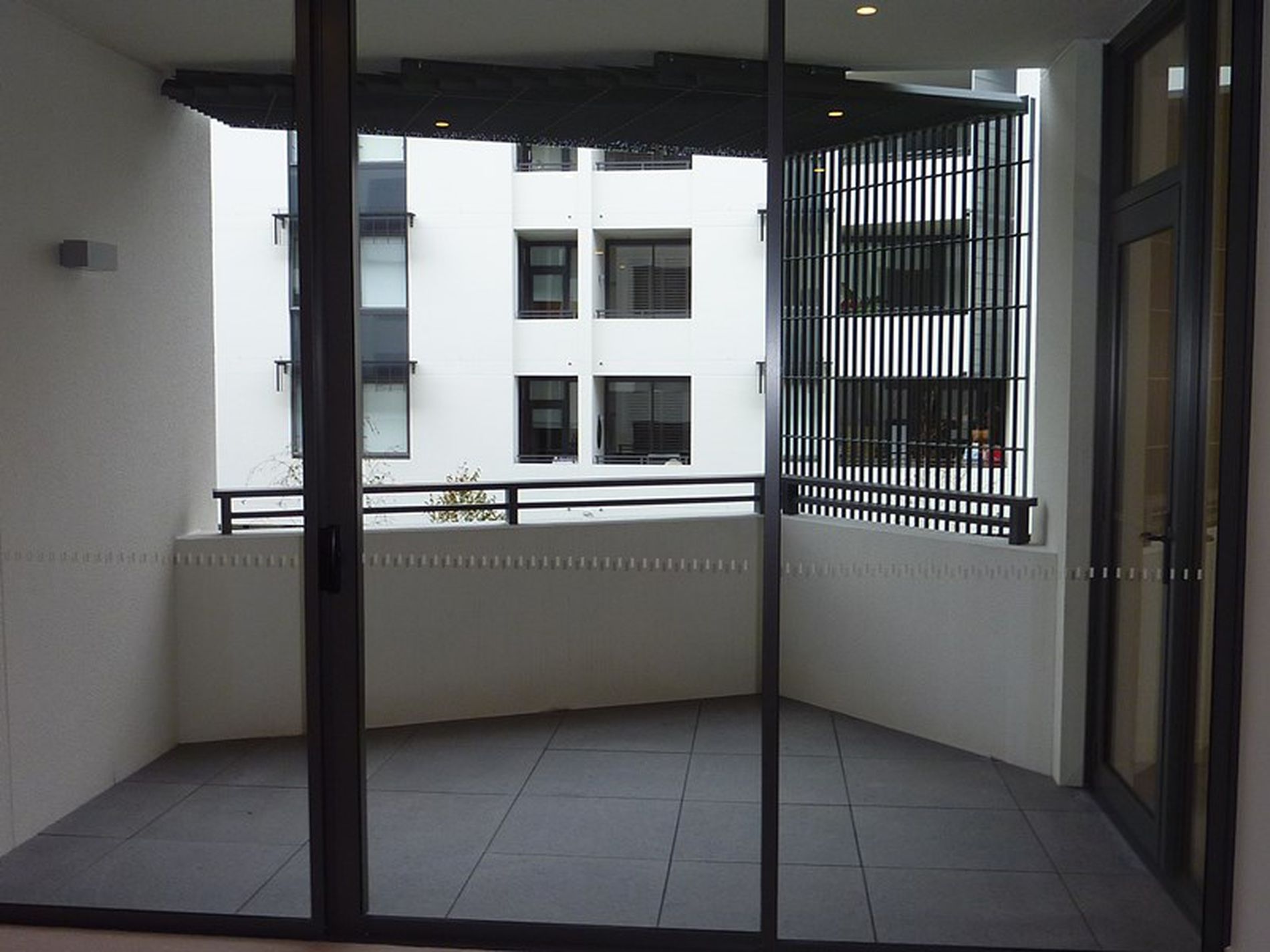 7402 / 2 Cullen Close, Forest Lodge