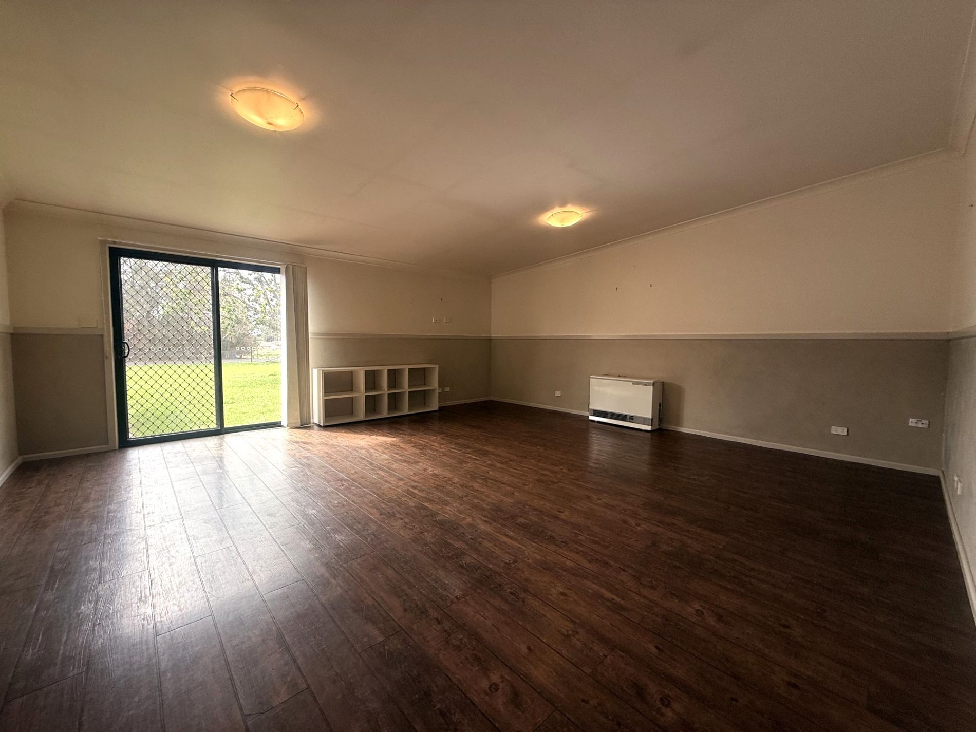 70 Ferry Street , Forbes