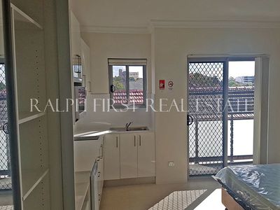 9 / 8 The Boulevard, Lakemba