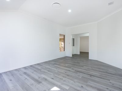 42 Achiever Avenue, Port Kennedy