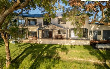 10 Omaru Place, Summerland Point