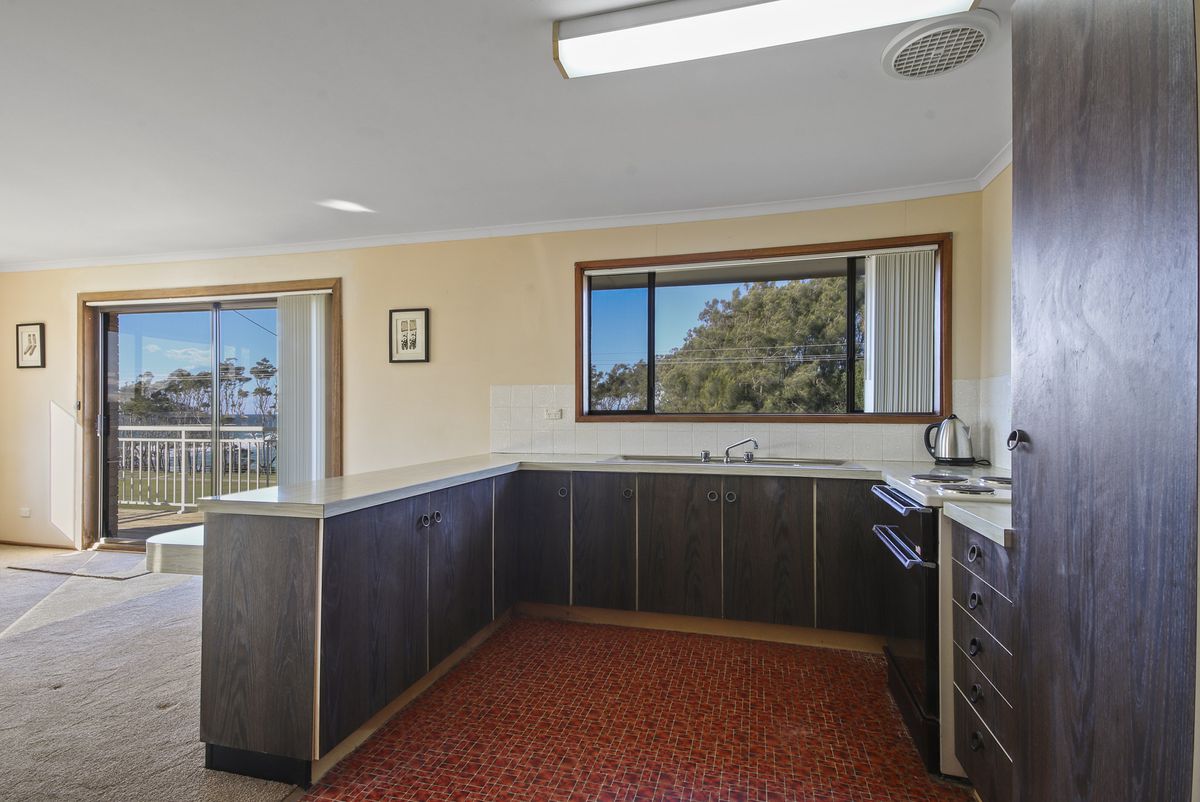 47 McMillan Crescent, Dalmeny