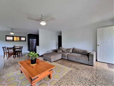 11 Alma Street, Atherton