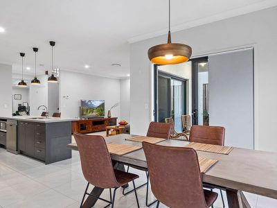 11 Paragon Street, Rochedale