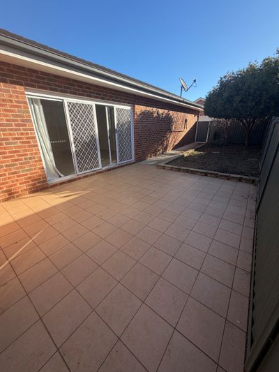 8 The Patio, Tamworth