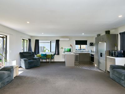 1 / 138 Kerrs Road, Avonside
