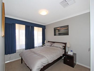 16 Vitali Crescent, Somerville