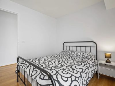 1324 / 572 St Kilda Road, Melbourne