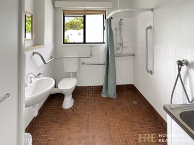7 Shalom Place, Horsham