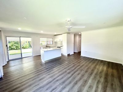 2 Lotus Place, Mooroobool