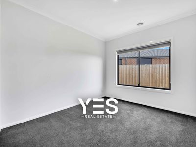 29 Hourigan Way, Werribee