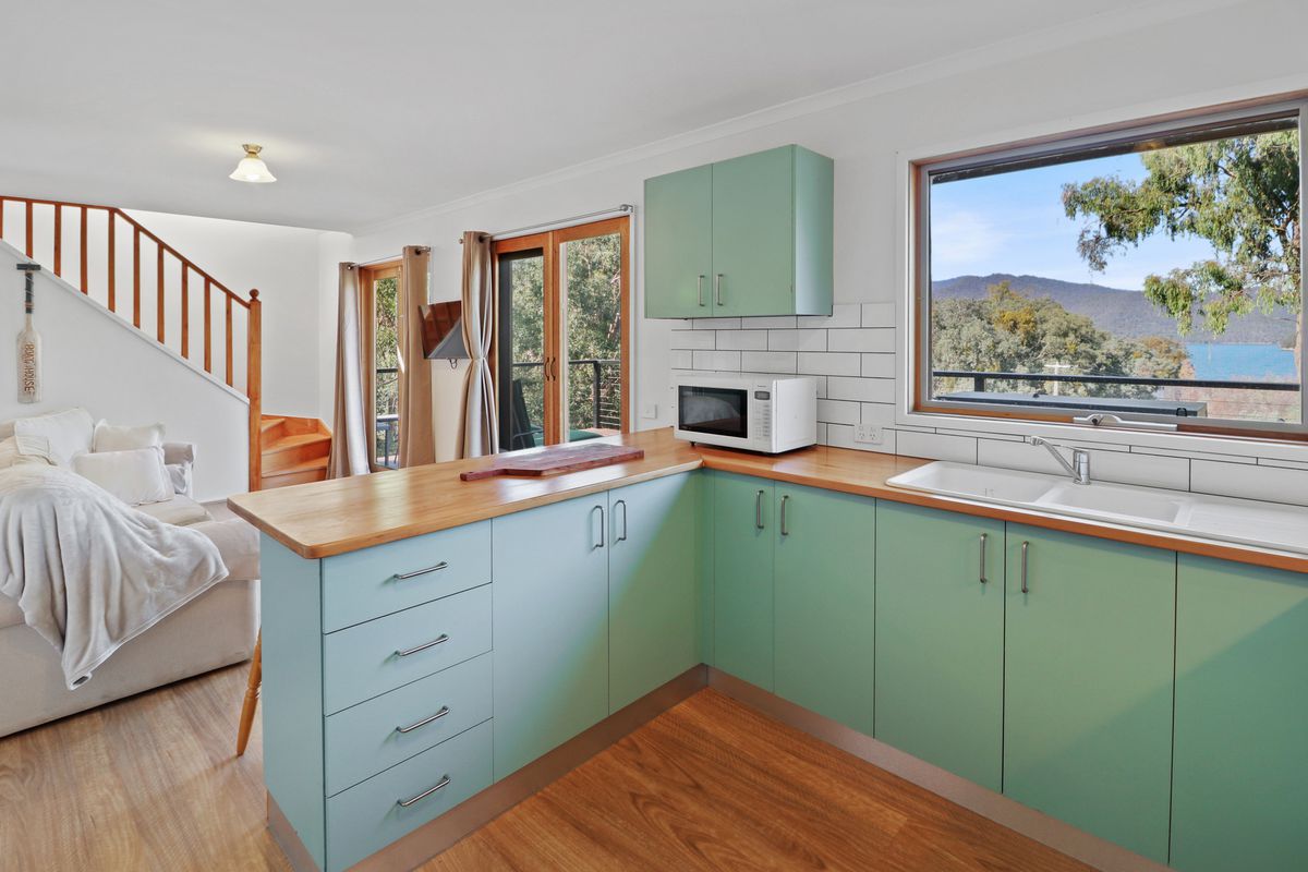 4 Murmuring Way, Goughs Bay