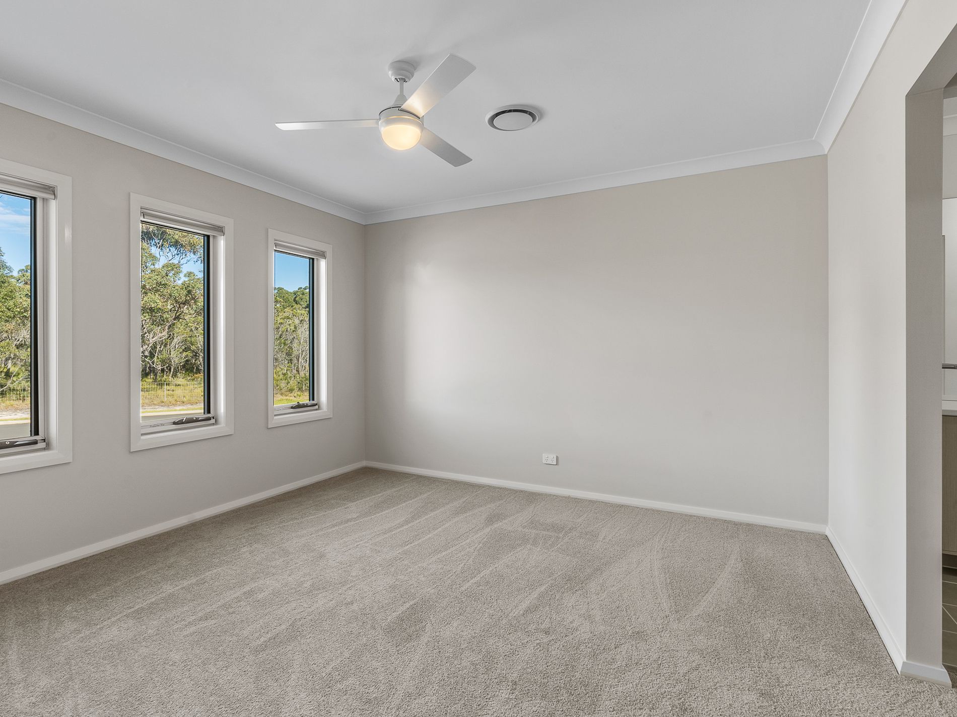 16 Mirida Drive, Dolphin Point