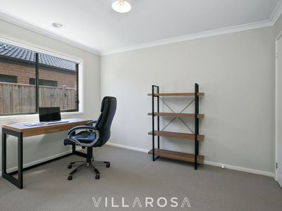 15 Kombi Road, Leopold