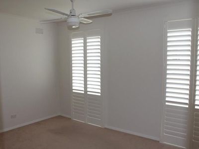 8 Stinton Avenue, Newtown