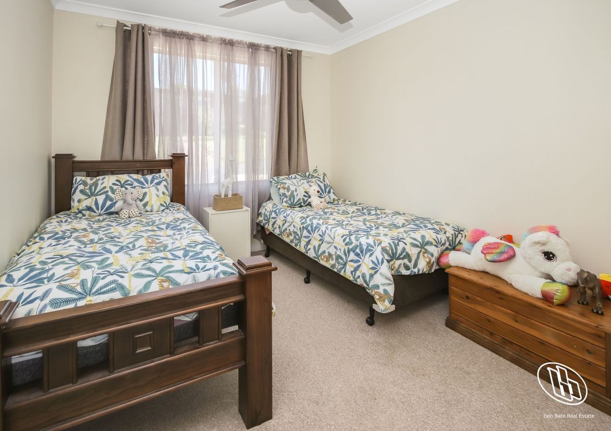 48 Sunset Boulevard, Kianga
