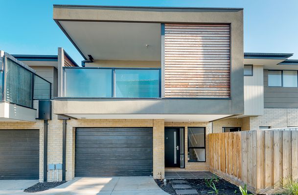 2 / 3-5 Crockett Avenue, Craigieburn