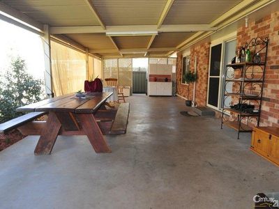 8 Galloway Drive, Dubbo