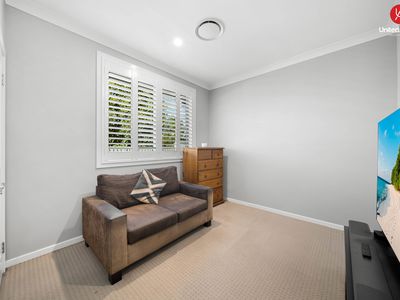 48 Oaklands Circuit, Gregory Hills
