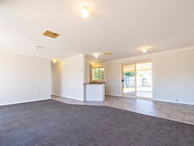 11 Robinson Avenue, Dubbo