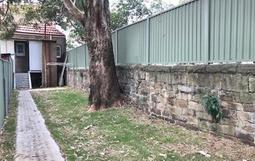 1 / 483 Anzac Parade, Kingsford