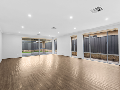 14 Brampton Road, Wandi