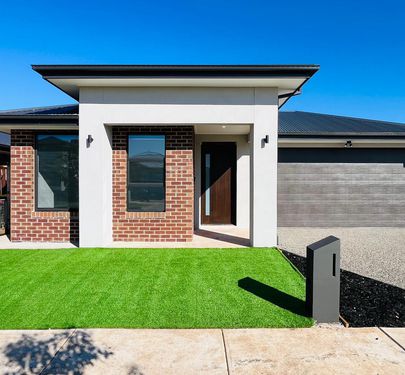 51 SHANTI CIRCUIT, Werribee