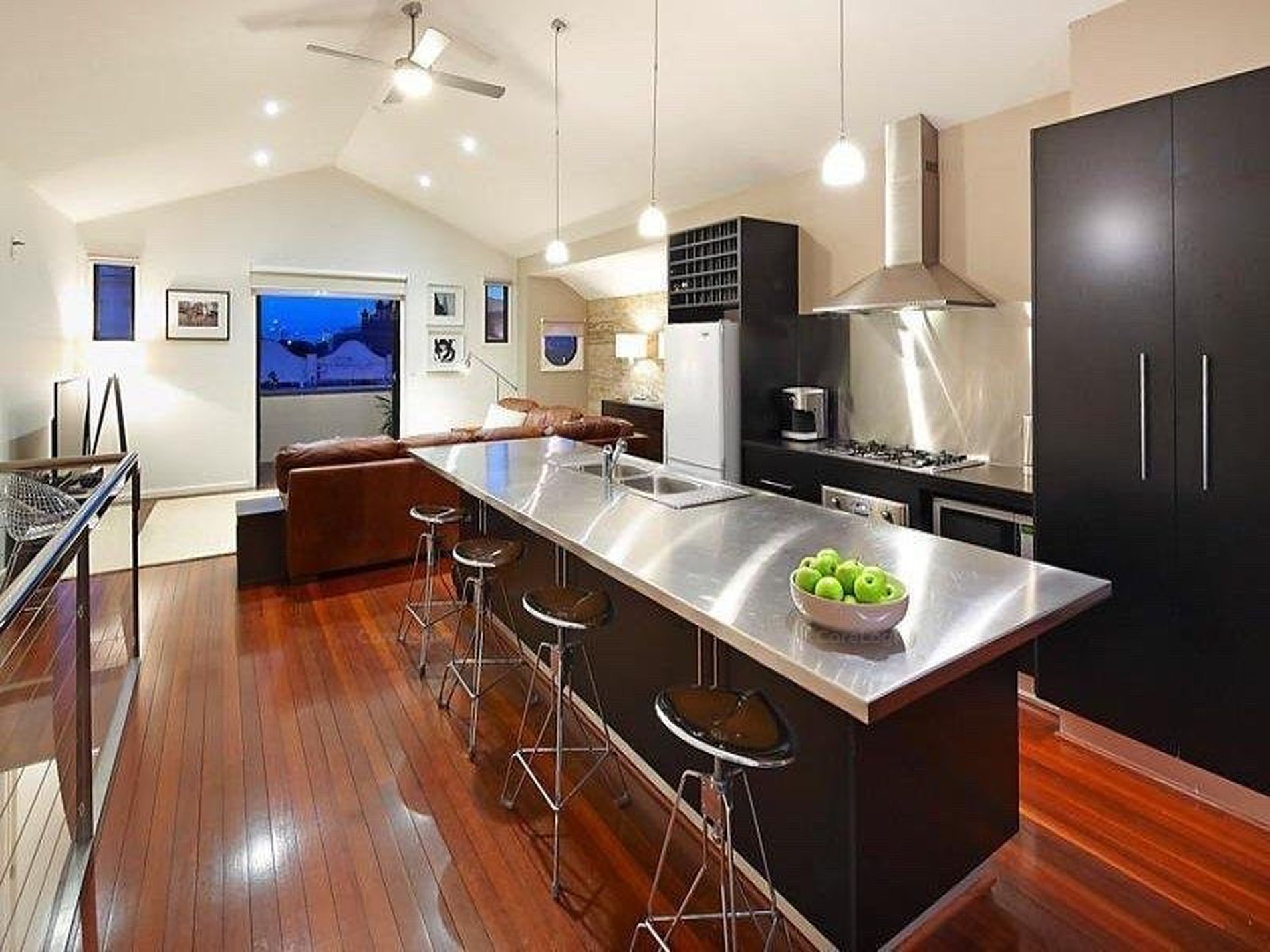 321 Melbourne Road, Newport