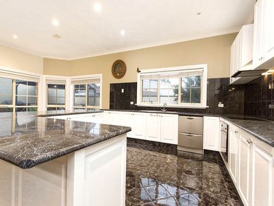 8 Bethany Road, Hoppers Crossing