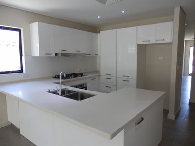 4 Dewar Place, Balga