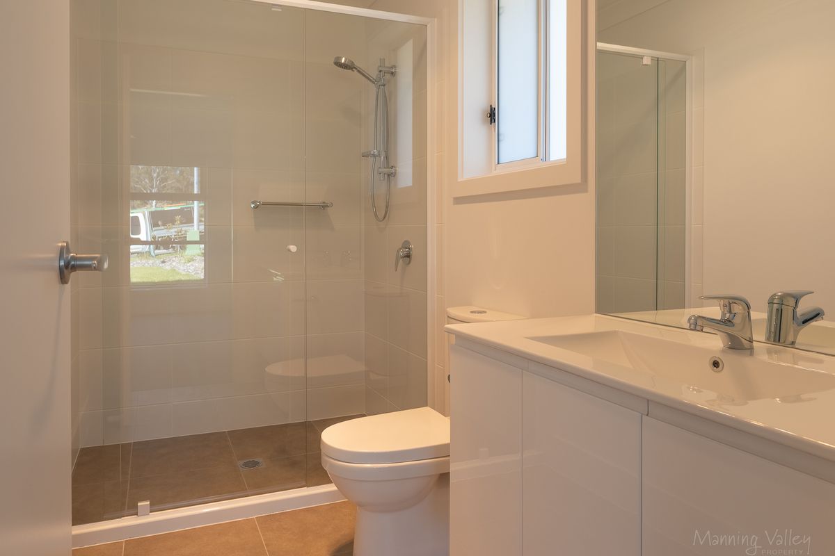 1&2 / 5 Melinga Place, Taree