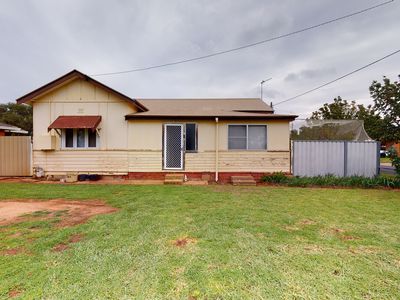 9 Margaret Crescent, Dubbo