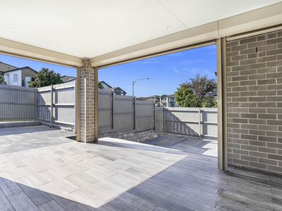 17 Mcintyre Circuit, Middleton Grange