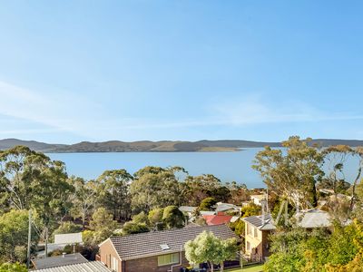 2-4  Earlwood Court, Taroona