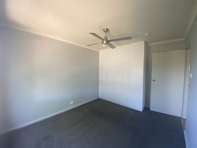 1 / 24 Salisbury Street, Werribee