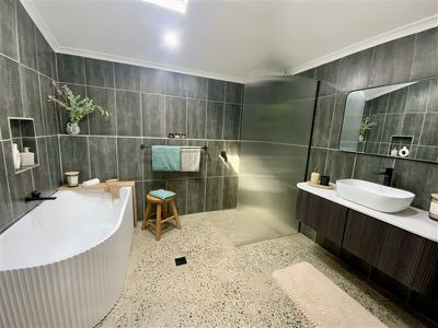 57 Reymond Street, Forbes