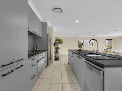19 Emily Place, Sumner