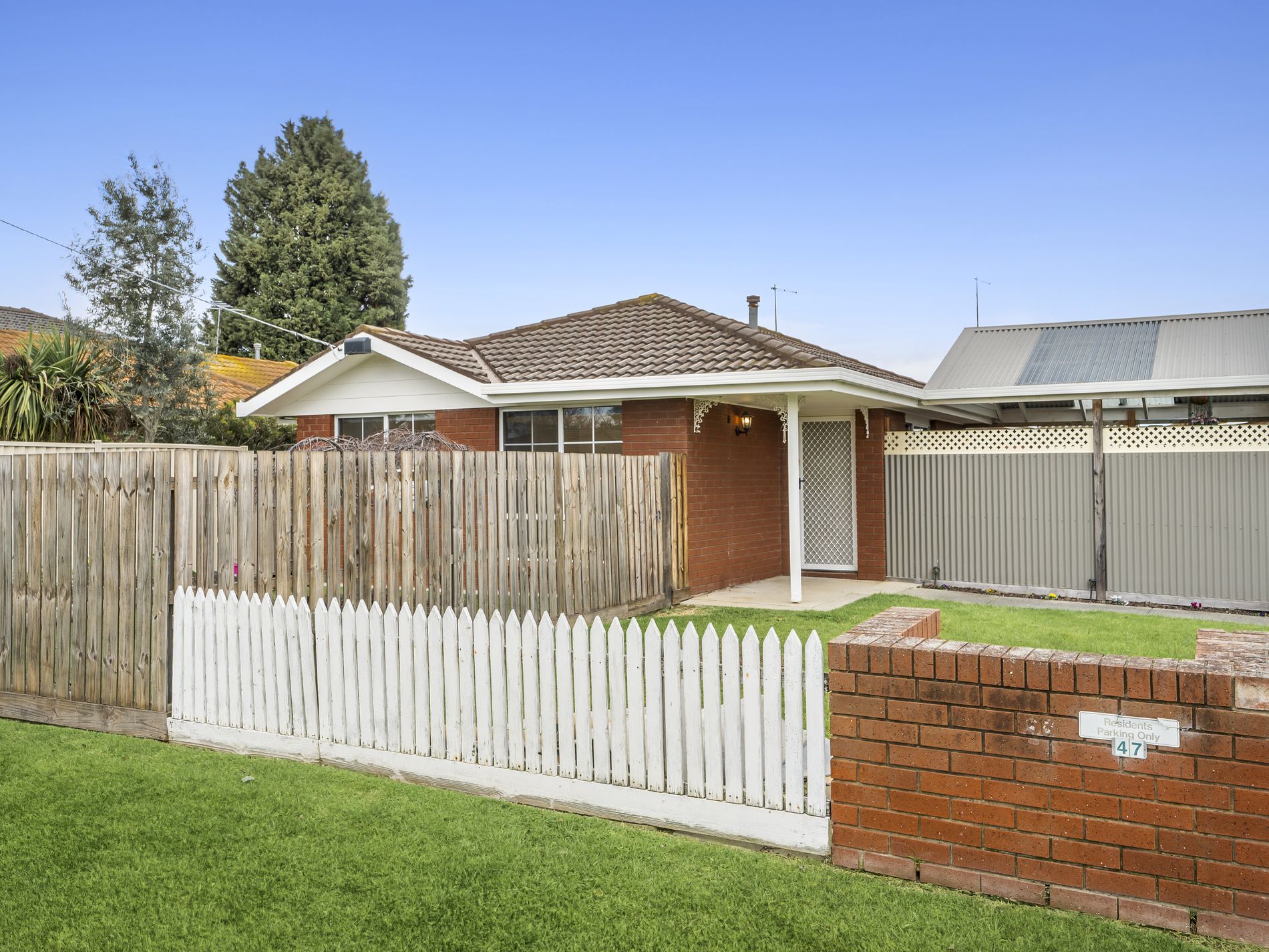 1 / 47 Thompson Street, Whittington